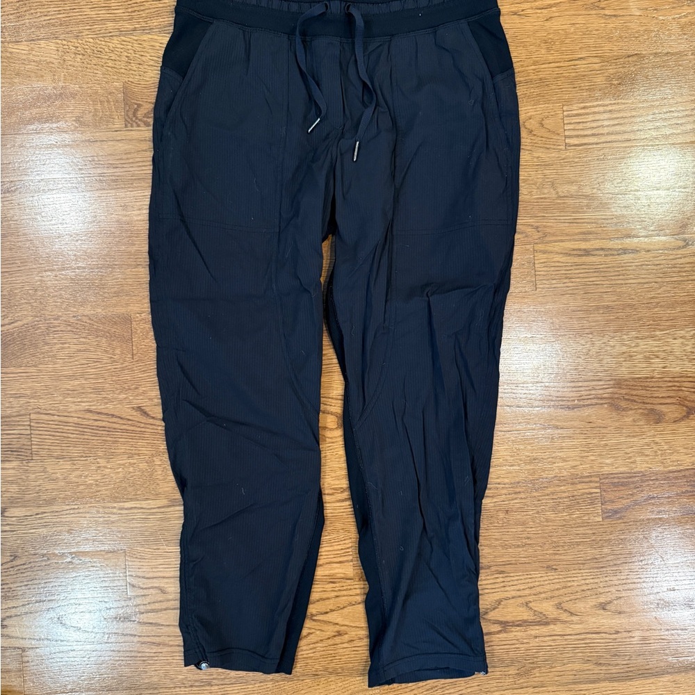 lululemon athletica Black mid rise dance studio jogger